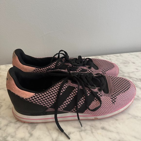 Adidas Mens Pink Sneakers Size 11 - Picture 2 of 3